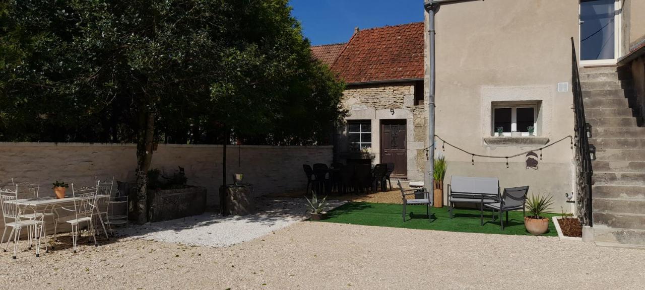 Gite Et Spa 21 Savigny-le-Sec Exterior foto